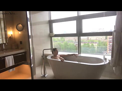 ❤️ Sayang yang luar biasa dengan penuh semangat menyentak vaginanya di kamar mandi Seks berkualitas pada kami
