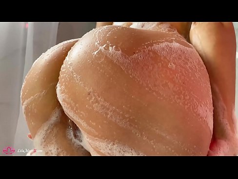 ❤️ rambut coklat masturbasi pukas dengan vibrator untuk intens orgasme di mandi Seks berkualitas pada kami